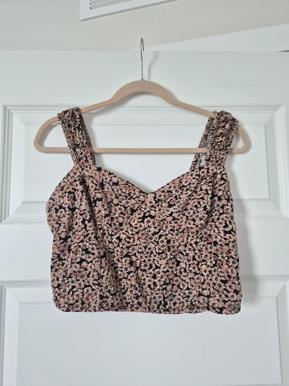 Floral Cropped Tank Top - Pink/Black